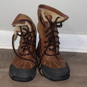 Brown Ugg boots. Good for work. Size 5
